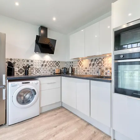 Apartman Confort - Parking Prive Gratuit *