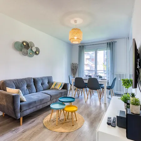 Confort - Parking Prive Gratuit Apartman